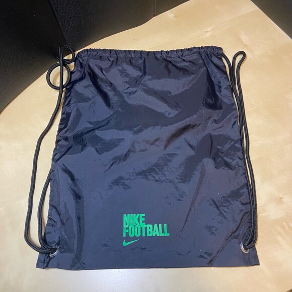 Bundle of 3 drawstring athletic bags (2 Nike & 1 generic)! - Picture 3 of 6